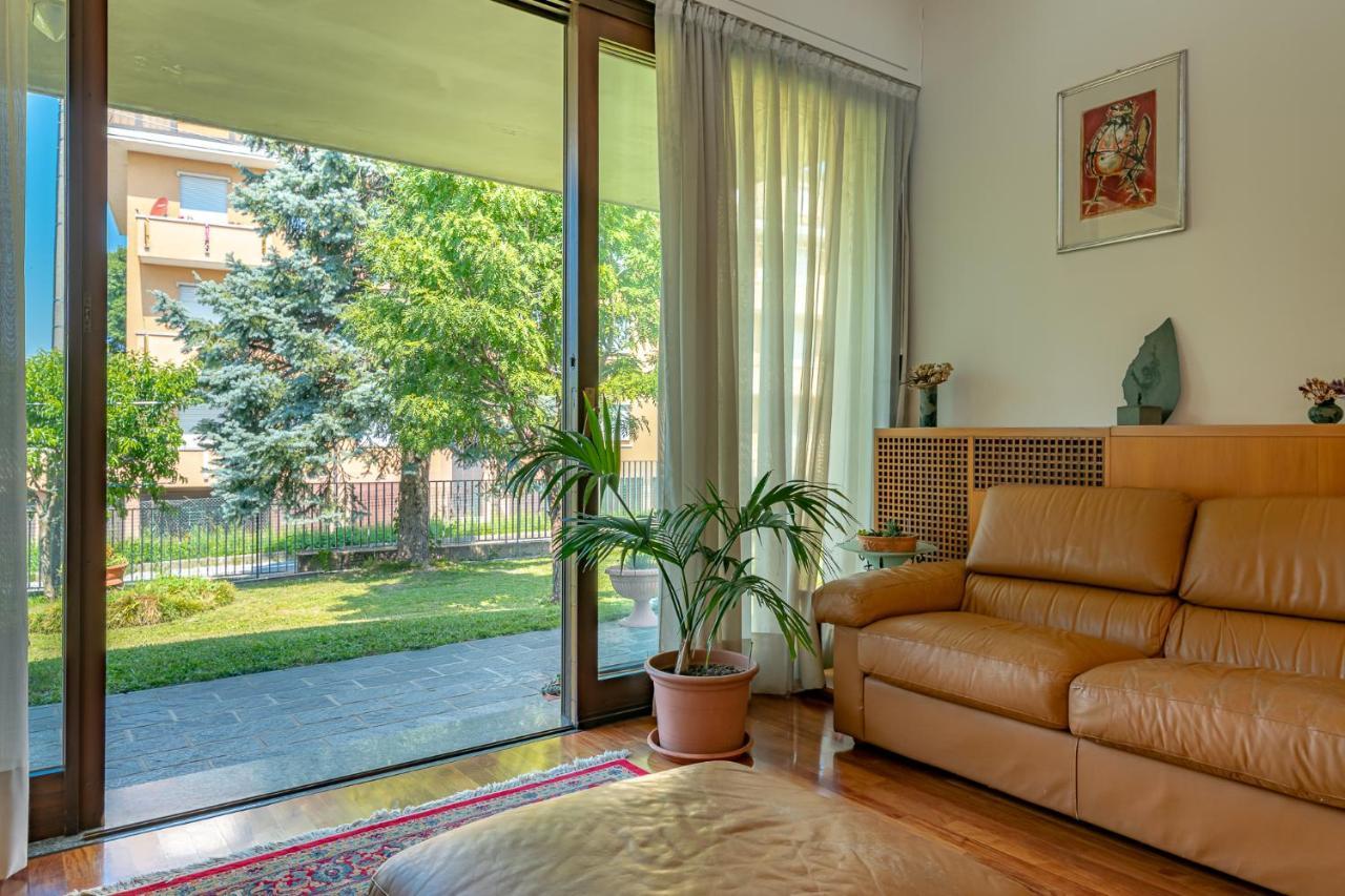B&B Villa Ghira Como Tavernerio Kültér fotó